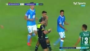 Torcedores da argentina e irã se reuniram no estádio mineirão neste sábado (21) em jogo da copa do mundo. Jogo Na Argentina Com Duas Expulsoes Em 75 Segundos Videos Jornal Record