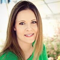 Danielle Valliere's Instagram, Twitter & Facebook