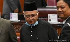 Sebaliknya, kata mohamad, malaysia, pada tahun 2020, menyaksikan pelbagai drama politik yang terus menyuramkan lagi iklim. Malaysiakini Dr M Zahid Md Arip Pembohong Terbesar Politik Malaysia