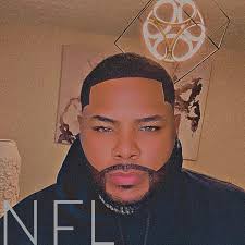 BIG ANNOUNCEMENT! 🏈🎤 I'm beyond honored to share that I'll be singing the  National Anthem at the 49ers Game in San Francisco