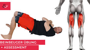 Verkürzte muskeln in den beinrückseiten sind oft eine ursache für rückenschmerzen. Leg Curl Ohne Gerate Oberschenkelruckseite Trainieren Gold Fur Deine Knie Youtube