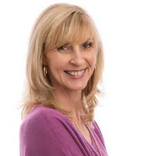 Pennie Parker's Instagram, Twitter & Facebook