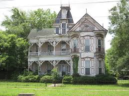 Full line pet store with small animals, birds, reptiles and fish. R M Knox House Pine Bluff Arkansas Pine Bluff Old Abandoned Houses Old Houses