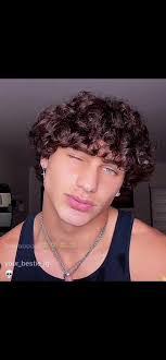 Ryan Branch's Instagram, Twitter & Facebook