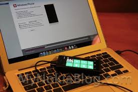 Volume down+camera+power, release the power but keep holding the volume down and camera button for around 5 seconds. How To Connecting A Nokia Lumia 800 Windows Phone To A Mac And Pc My Nokia Blog 200