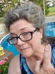 Renee Babb's Instagram, Twitter & Facebook