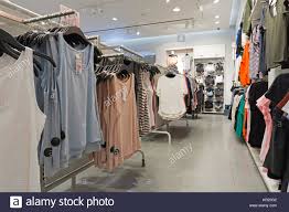 The global fashion line is known for its cool and affordable streetwear clothes for on september 14th, h&m malaysia sorta like opened the gates of heaven when they finally revealed their beauty department to the public a year. Kota Kinabalu Malaysia 14 Dezember 2017 Im Inneren Des H Und M Store In Imago Shopping Mall H M Ist Ein Schwedischen Multinationalen Einzelhandels Kleidung Firma Fo Stockfotografie Alamy
