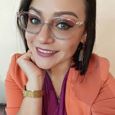 Lizbeth Morales's Instagram, Twitter & Facebook