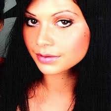 Alma Barlow's Instagram, Twitter & Facebook