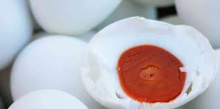 Simak juga resep omelet mie instan yang praktis dan cocok untuk camilan. 2 Cara Membuat Telur Asin Yang Enak Dan Gurih Merdeka Com