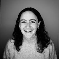 Marisa Dowling's Instagram, Twitter & Facebook