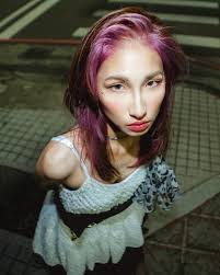 J個光頭Jenny Chen