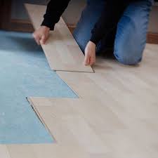 How To Install Laminate Wood Floor Idees De Bricolage Carrelage Carrelage Sol