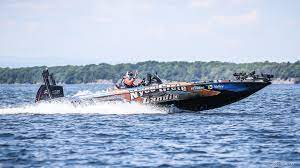 (when) 2) he did his best to hold on. How To Prepare For Big Water Major League Fishing