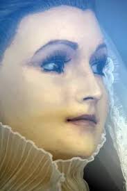 Embalmed placenta as a mantle piece