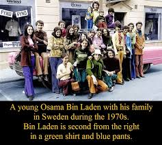 Vi får lära oss om personen osama bin laden, hans historia, drivkrafter, krigsförklaring, fredsinbjudan. 70s Osama Four Moves