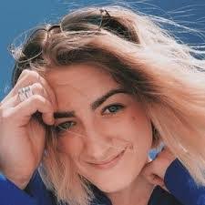 Caitlin Marie's Instagram, Twitter & Facebook