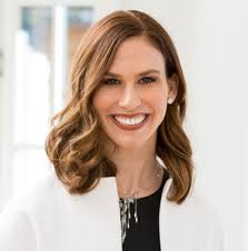 Nina Sachse, Real Estate Agent