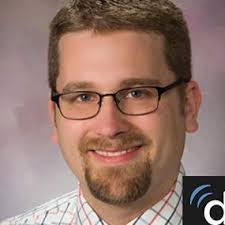 Brittany Bays's Instagram, Twitter & Facebook