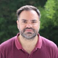 Daniel Nasta's Instagram, Twitter & Facebook