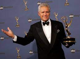 That means vanna earns $208,333 per workday. A Look At Jeopardy Host Alex Trebek S Life Career And Earnings