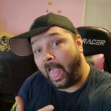 Jason Siebert (@hangingwithjason)