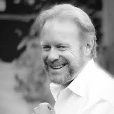 Wayne Muller (@realwaynemuller)