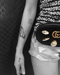 Halsey is no stranger to ink, as she currently has at least 20 other tattoos. Pin On Halsey