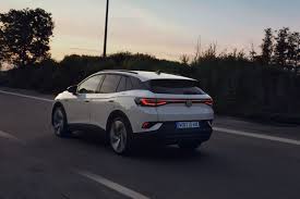 Met een vw id 4 lease oplossing via superlease, profiteert u van. Der Id 4 Elektrofahrzeug Modelle Volkswagen Deutschland
