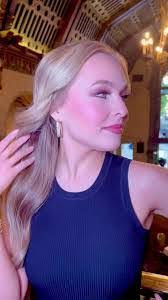 Corinne Whitley's Instagram, Twitter & Facebook