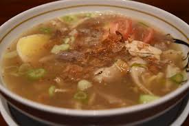 Soto ayam is a kind of spicy chicken soup popular in indonesia, malaysia, and singapore. Soto Ayam Arek Suroboyo Turmeric Lemon Leaf Scented Chi Flickr