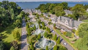 We did not find results for: This 85 Million Mansion Reportedly Inspired The Great Gatsby Movie S Set Design Robb Report