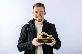 Simon mignolet has questioned liverpool's 'bizarre' decision to let loris karius join besiktas on loan but for some reason that was not possible. Simon Mignolet Goalkeeper Of The Year For The Second Consecutive Time Club