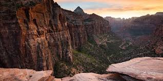 It's located near the park's east entrance, at the end of the famous zion tunnel. Canyon Overlook Zionnationalpark Com