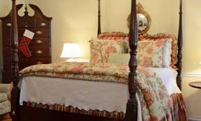 Amazing Bedspreads For Poster Beds Ideas Bedspreadsshop Com Poster Bed Beds For Sale Four Poster Bed