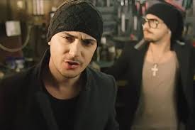 Oglasio se tim benda DNK