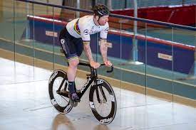 Eight cities in 10 years. Apeldoornse Baanwielrenner Roy Van Den Berg Verlaat Commerciele Ploeg Beat Cycling Alles Staat Nu In Teken Van Tokio Sport Destentor Nl