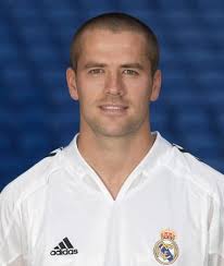Michael james owen (born 14 december 1979) is an english former footballer who played as a striker for liverpool, real madrid, newcastle united, manchester united and stoke city. Owen Real Madrid Cf
