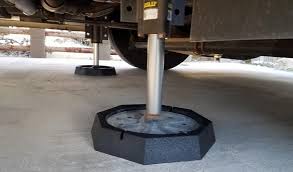 That means, that every type of rv stabilizer is unique in its own way and it provides a different kinds of benefits. 14 Best Rv Jack Pads Reviewed In 2021 Riversidetrailer