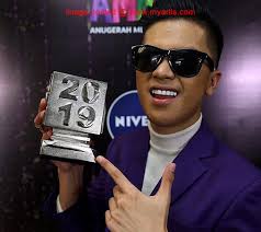 Tapi kalau nak check senarai penuh pemenang anugerah skrin 2018, korang boleh check senarai di bawah video ini. Myartis Com Myartis My Artis Tahniah Khai Bahar Siti Nordiana Ungguli Top Top Meletop 2019