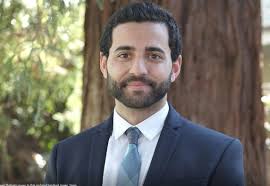 Musulmi ya zama shugaban mujallar shari'a ta Jami'ar Harvard  https://bbc.in/2N2NJwQ