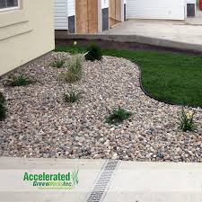 Black Plastic Tube Edging Is The Most Affordable Option Landscape Edging Outdoor Decor Edging Ideas