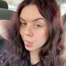 Does anyone have friendship flowers or bouquets to trade in Hello Kitty  Island Adventure?