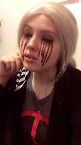 Female Ben Drowned Cosplay