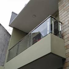 Curtain wall, etalase kaca, kaca shower, kaca tempered, kanopi gantung, kanopi kaca, partisi kaca, pintu kaca, pintu lipat kaca, railing kaca, dengan kualitas terbaik harga murah jaminan garansi 100%! Harga Railing Balkon Kaca Java Teknik Mandiri