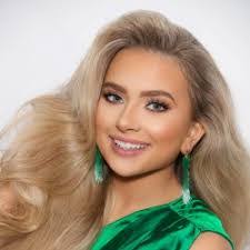 Kathy Whittaker's Instagram, Twitter & Facebook