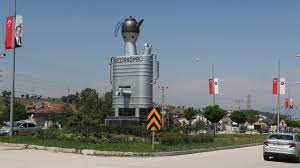 May 20, 2021 · vezirköprü ilçesinin simgesi olan semaver için 4 yıl önce belediye tarafından yaptırılan anıt beğenilmedi. Vezirkopru Belediye Baskani Semaver Elestirilerine Itibar Etmiyoruz