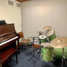 For the recording room, you usually want to keep the floor reflective, so wood or cement is fine. Music Suite Practice Rooms Grace Hopper College