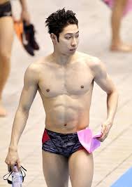 瀨戶大也的妻子是跳水運動員馬淵優佳，兩人在2017年5月24日透過社交平台宣布結婚 ，婚禮於同年10月1日舉行 。 2018年6月26日，兩人的女兒出生 44 。 2020年9月23日，有日本媒體公布數日前拍到的他曾與一名一般女性離開一家廉價愛情旅館的照片，次日瀨戶大也. æ—¥æœ¬å…¨éŒ¦è³½è©é‡Žå…¬ä»‹400æ··0 01ç§'æƒœæ•—ç€¨æˆ¶å¤§ä¹Ÿ å£¹è®€