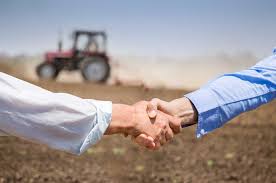Groupama Recrute Pres De Chez Vous Parlez En Autour De Vous Journal Paysan Breton